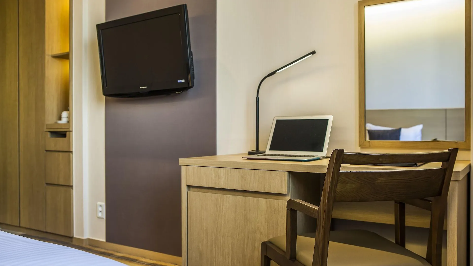 Hamilton Hotel Seul 3*,  Güney Kore